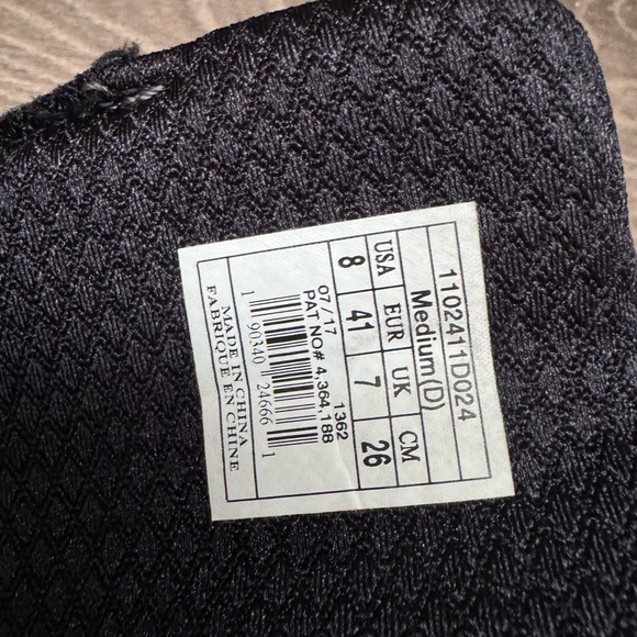 Brooks Black Athletic Shoes - Picture 3 of 3